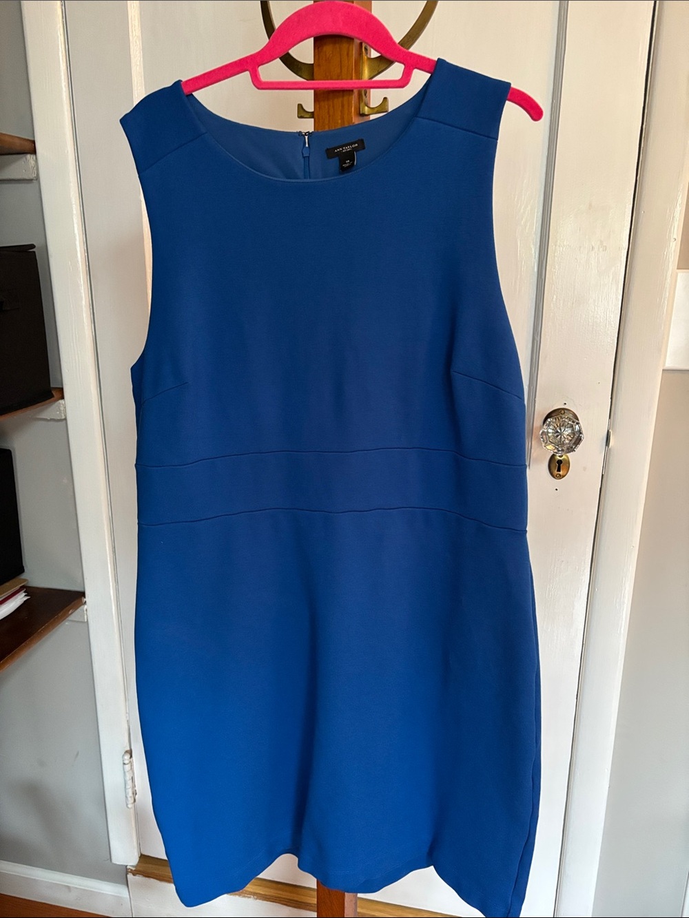 Ann Taylor Sleeveless Midi Shift Dress in Royal Blue